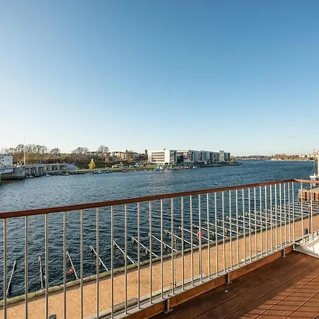 Harbour Penthouse شقة *