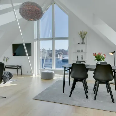Harbour Penthouse شقة
